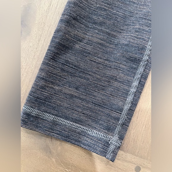 Lululemon legging - Picture 3 of 9